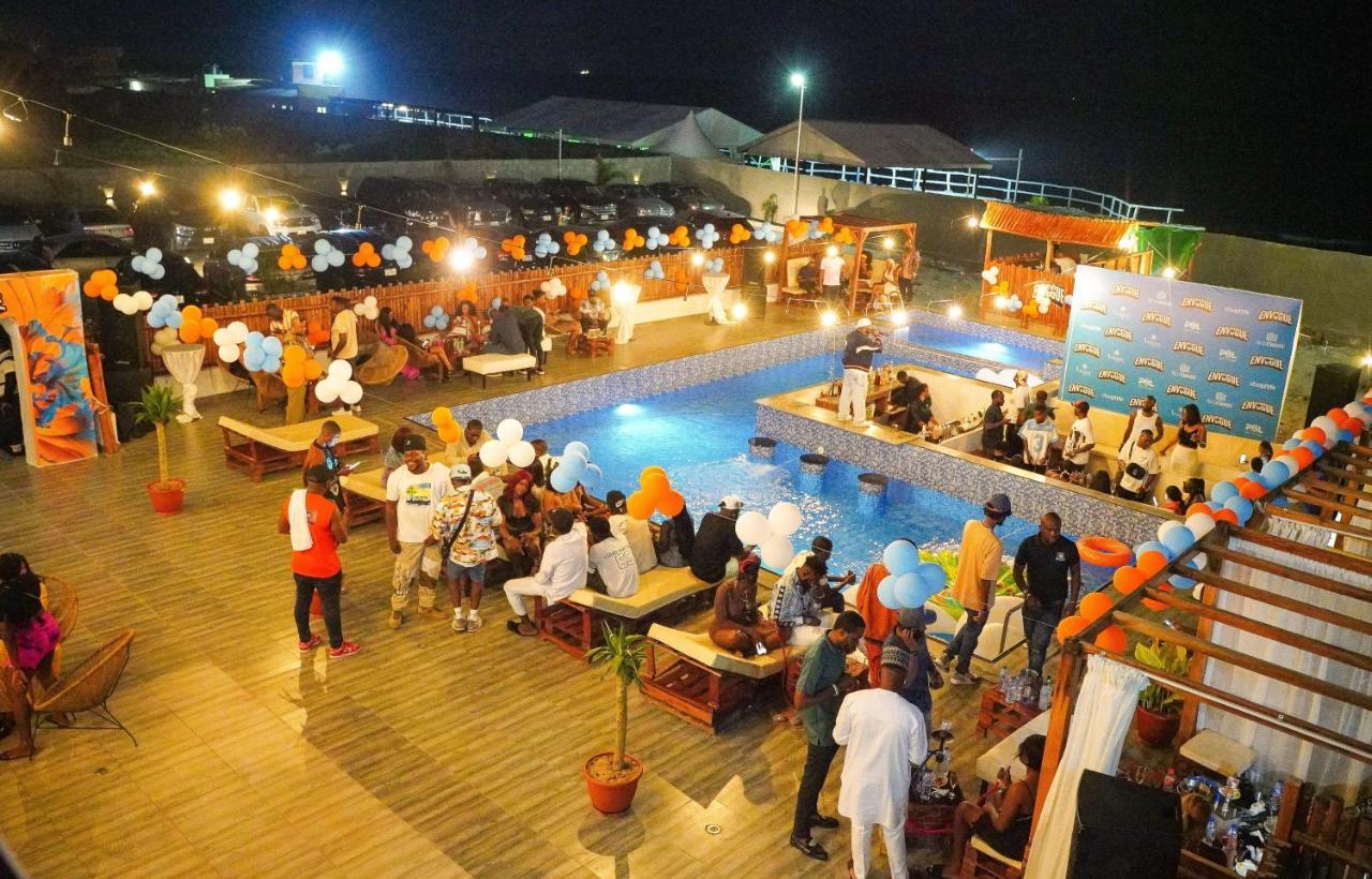 Vogue Beach Resort Lagos Exterior photo