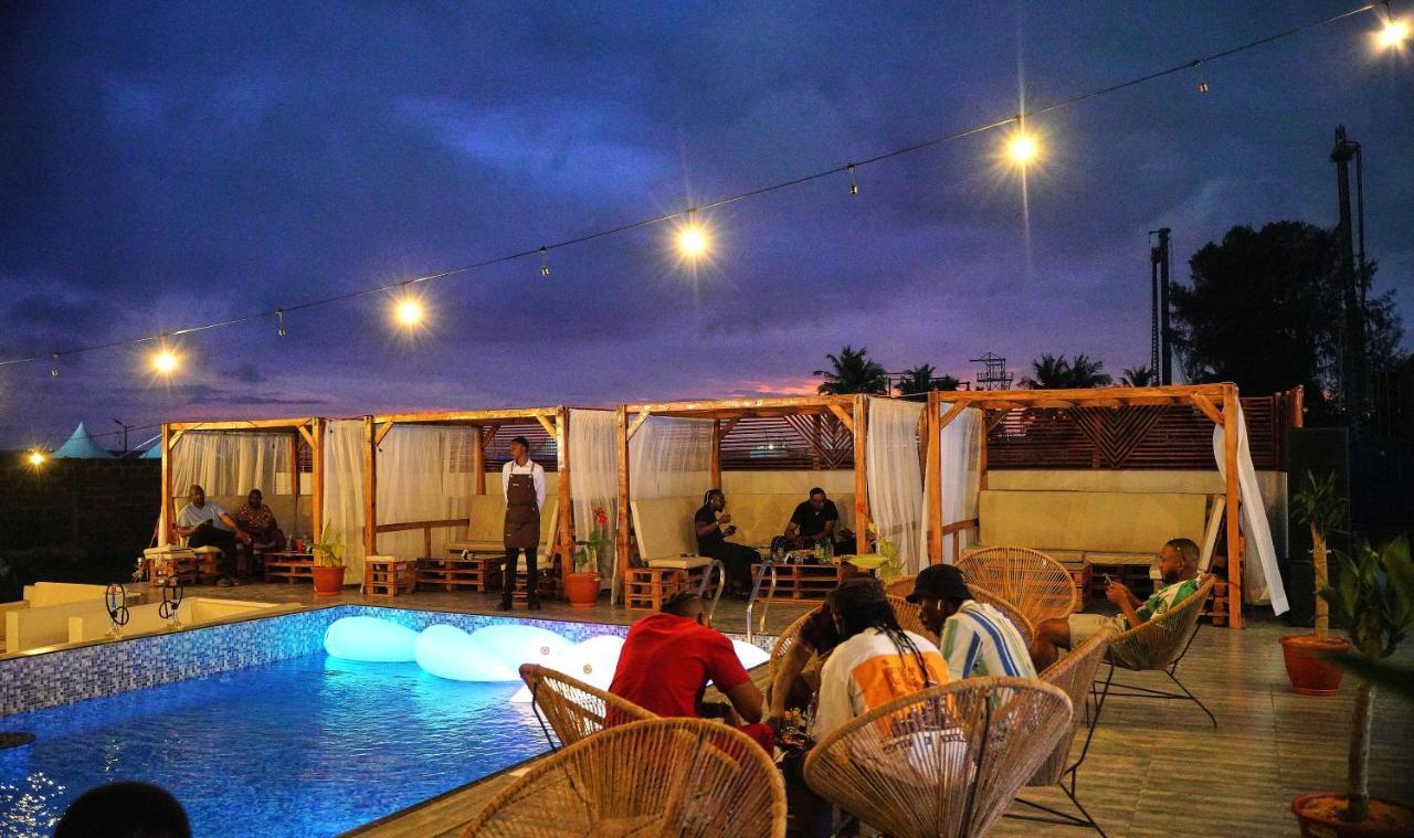 Vogue Beach Resort Lagos Exterior photo